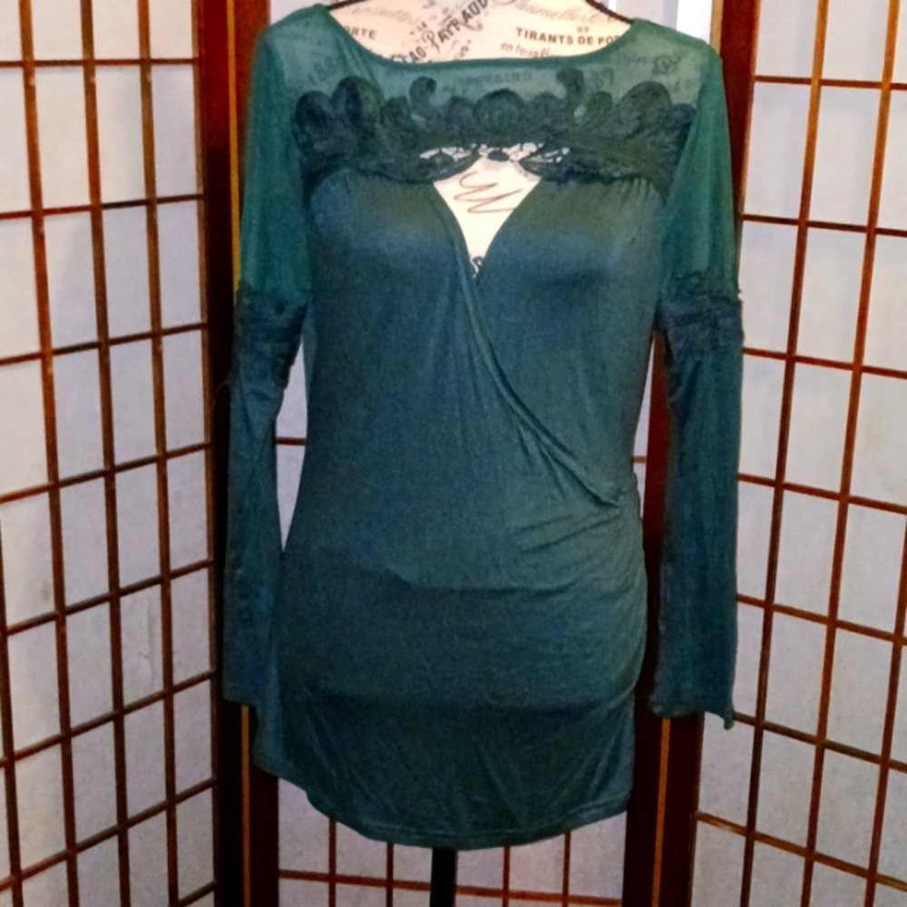 Women's YOINS Top